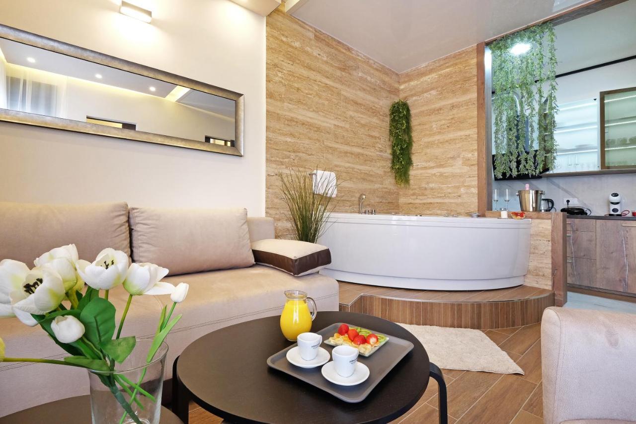 Central Spa Galaxy Apartment Belgrado Esterno foto