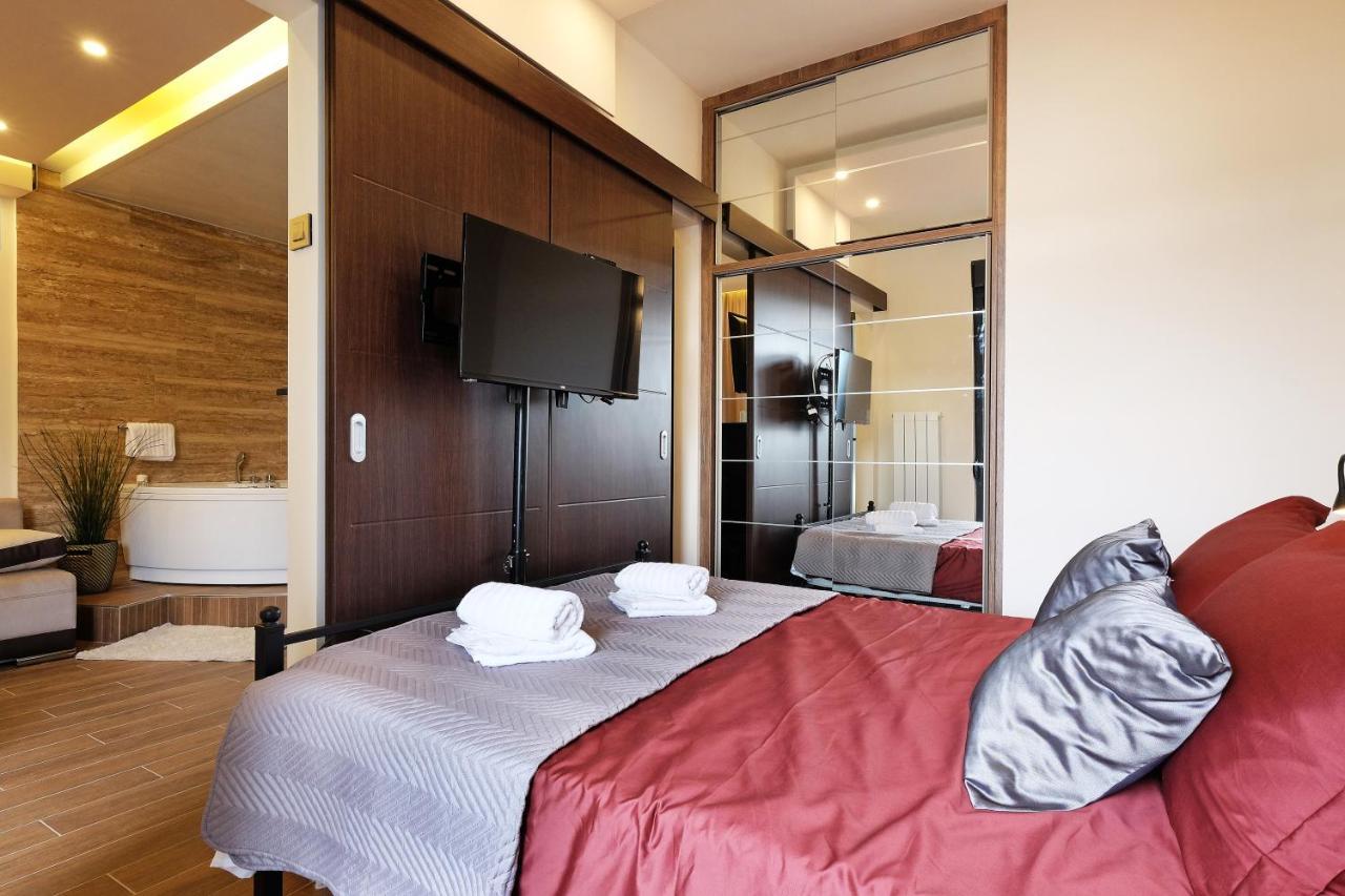 Central Spa Galaxy Apartment Belgrado Esterno foto