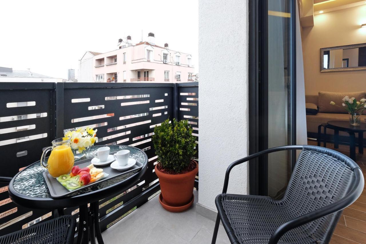 Central Spa Galaxy Apartment Belgrado Esterno foto